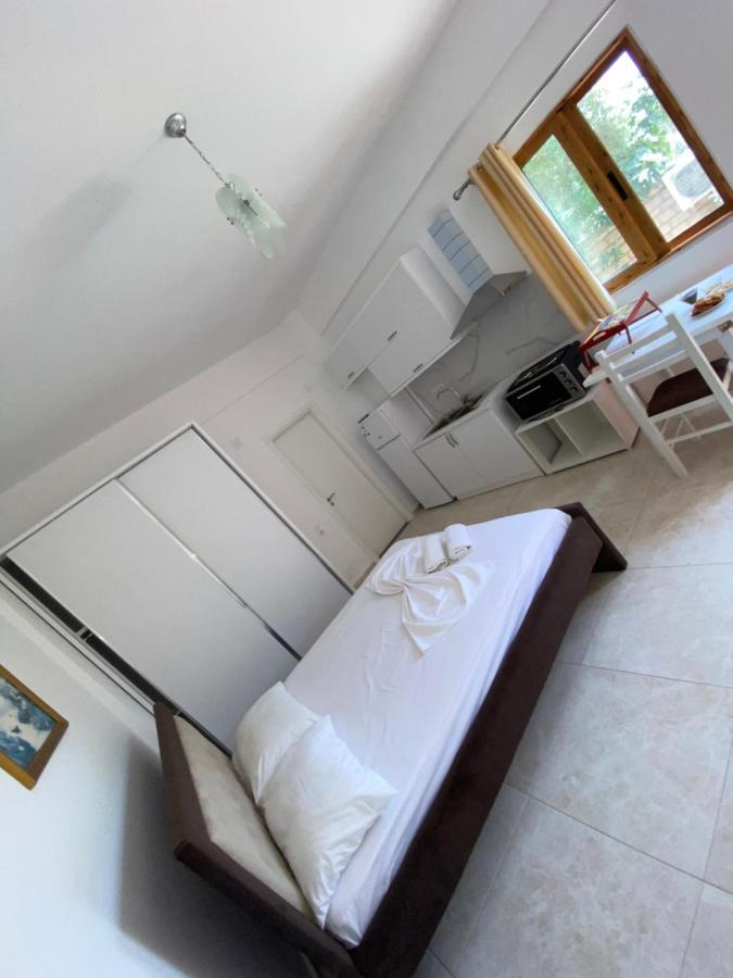 Am Apartment Sarande Exterior photo